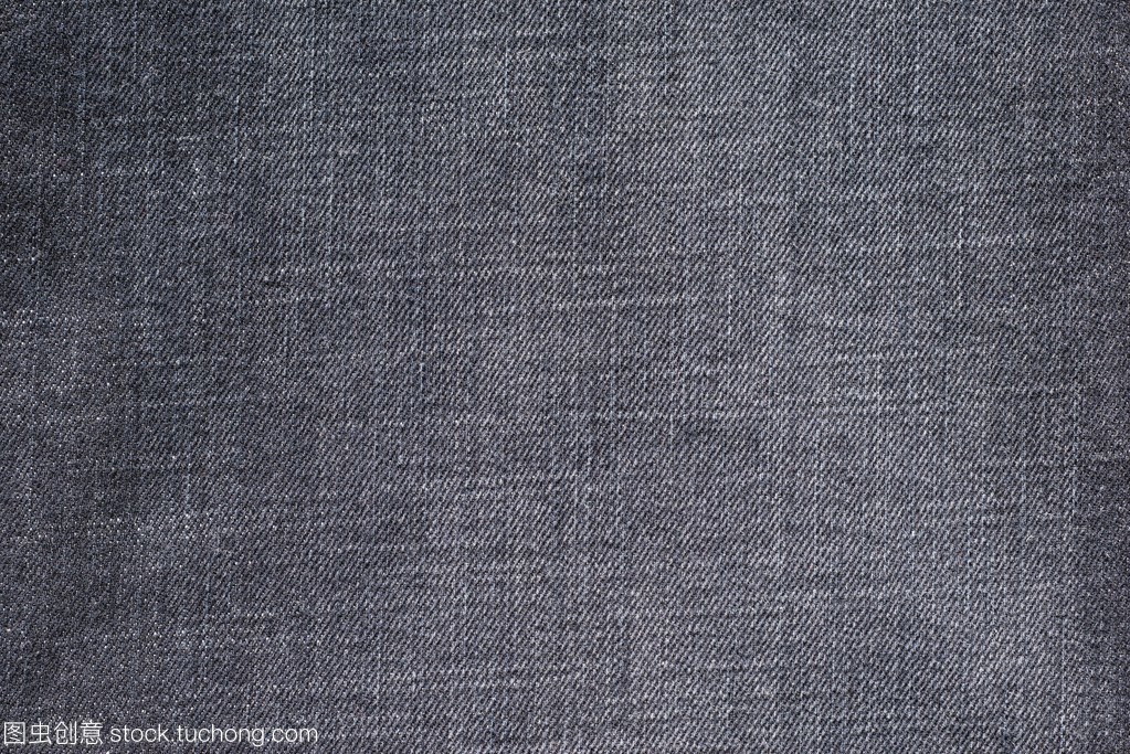 深色牛仔布与棉布纹理的时尚魅力
